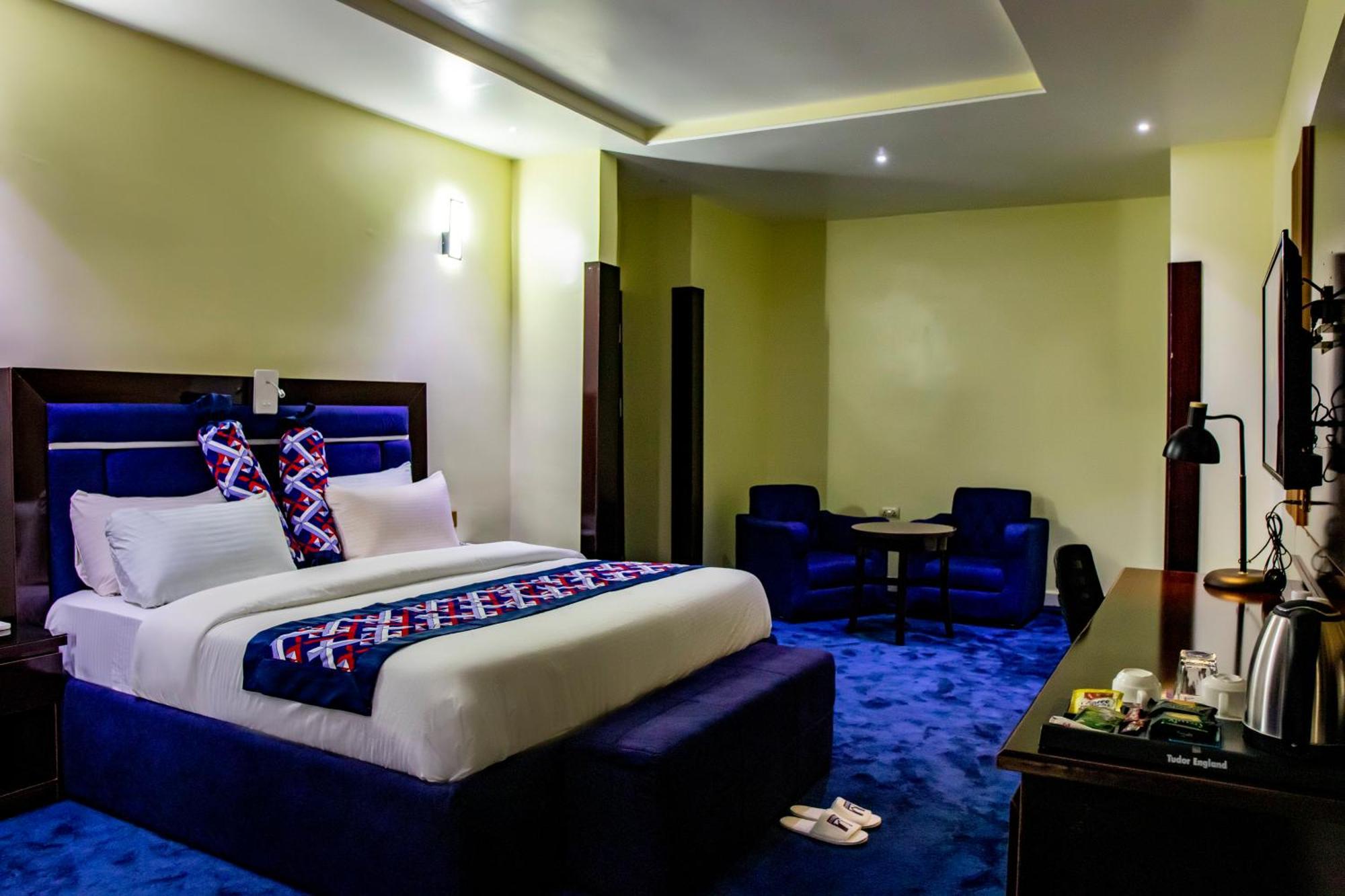 Villa Hilton Hotels Uyo Buitenkant foto
