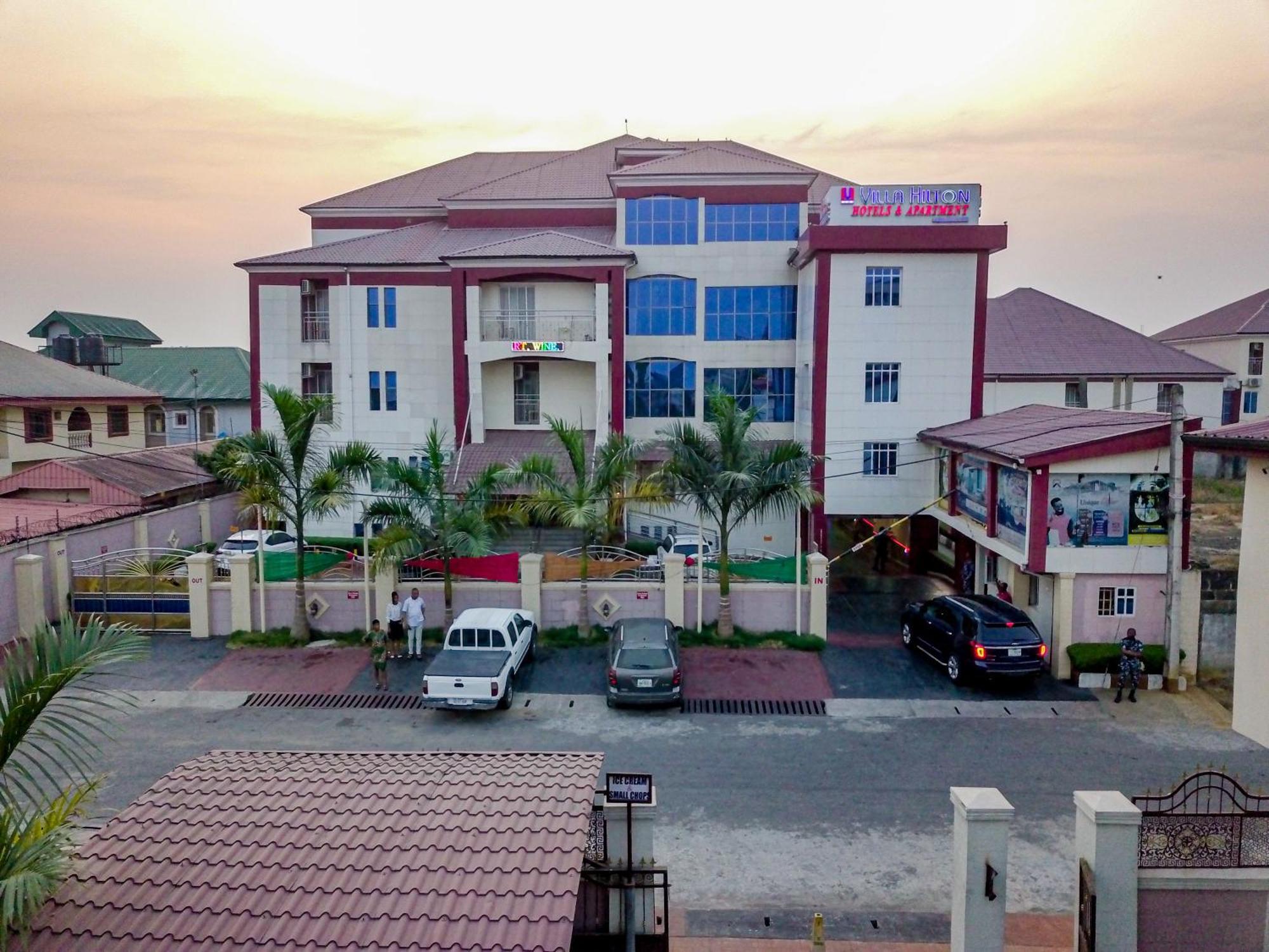 Villa Hilton Hotels Uyo Buitenkant foto
