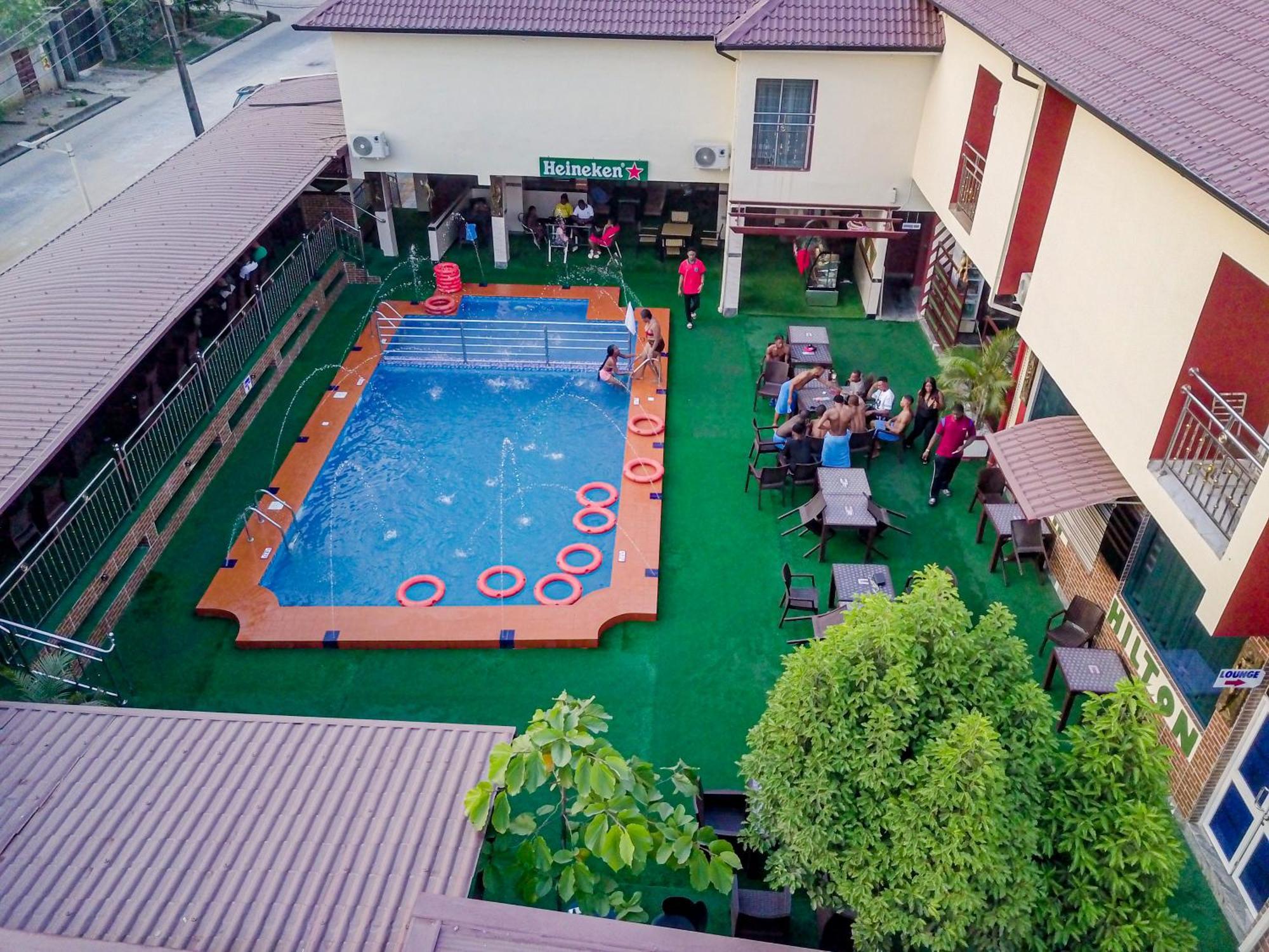 Villa Hilton Hotels Uyo Buitenkant foto